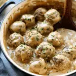 Slow Cooker Swedish Meatballs With Sour Cream Gravy